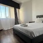 Sea View 1br With Pool Access 公寓 拉纳卡