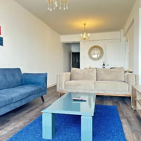 Appartamento Sea View 1br With Pool Access