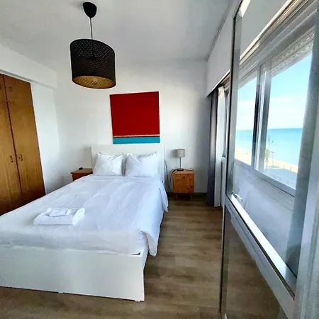Sea View 1br With Pool Access Appartamento