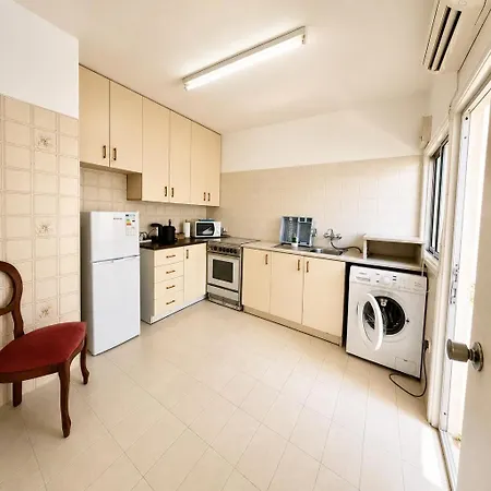 Sea View 1br With Pool Access Appartamento *