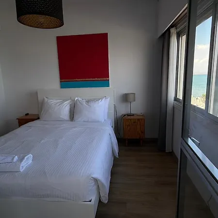 Apartment Sea View 1br With Pool Access