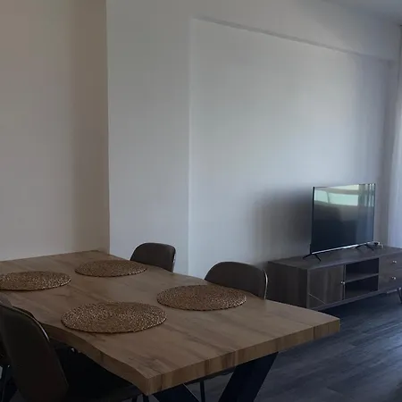 Sea View 1br With Pool Access Appartamento *